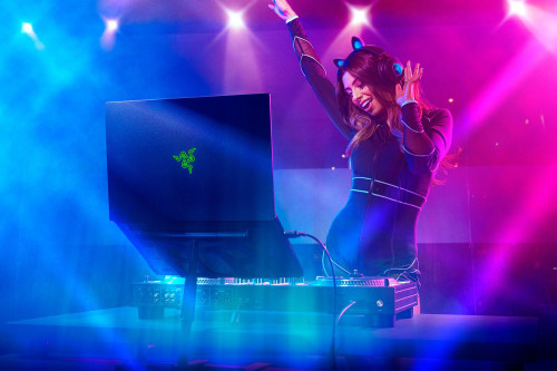 Razer Blade 18 Portátil 45,7 cm (18") Quad HD+ Intel® Core™ i9 i9-13950HX 32 GB DDR5-SDRAM 2 TB SSD NVIDIA GeForce RTX 4090 Wi-Fi 6E (802.11ax) Windows 11 Home Negro - Imagen 7