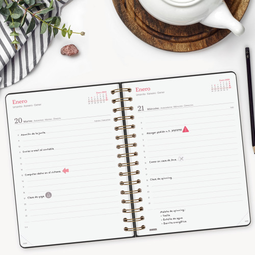 AGENDA 2026 TRENDY ALMA E10 155X212MM DIA PAGINA NEGRO FINOC - Imagen 3