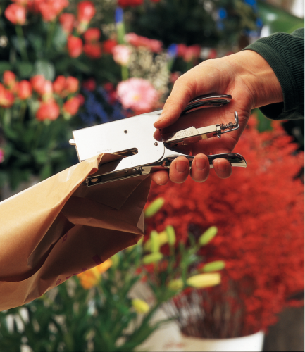 GRAPADORA TENAZA METALICA MODELO K1 COLOR GRIS RAPID 1051060 - Imagen 4